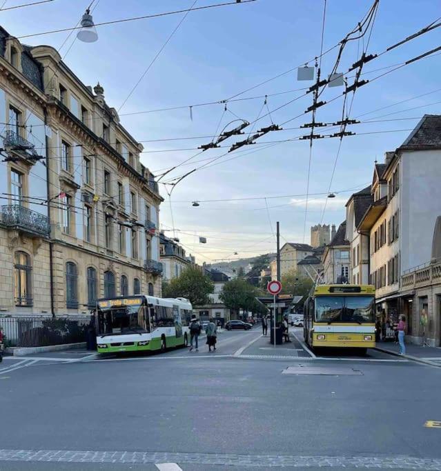 V&V Centre Neuchâtel Buitenkant foto