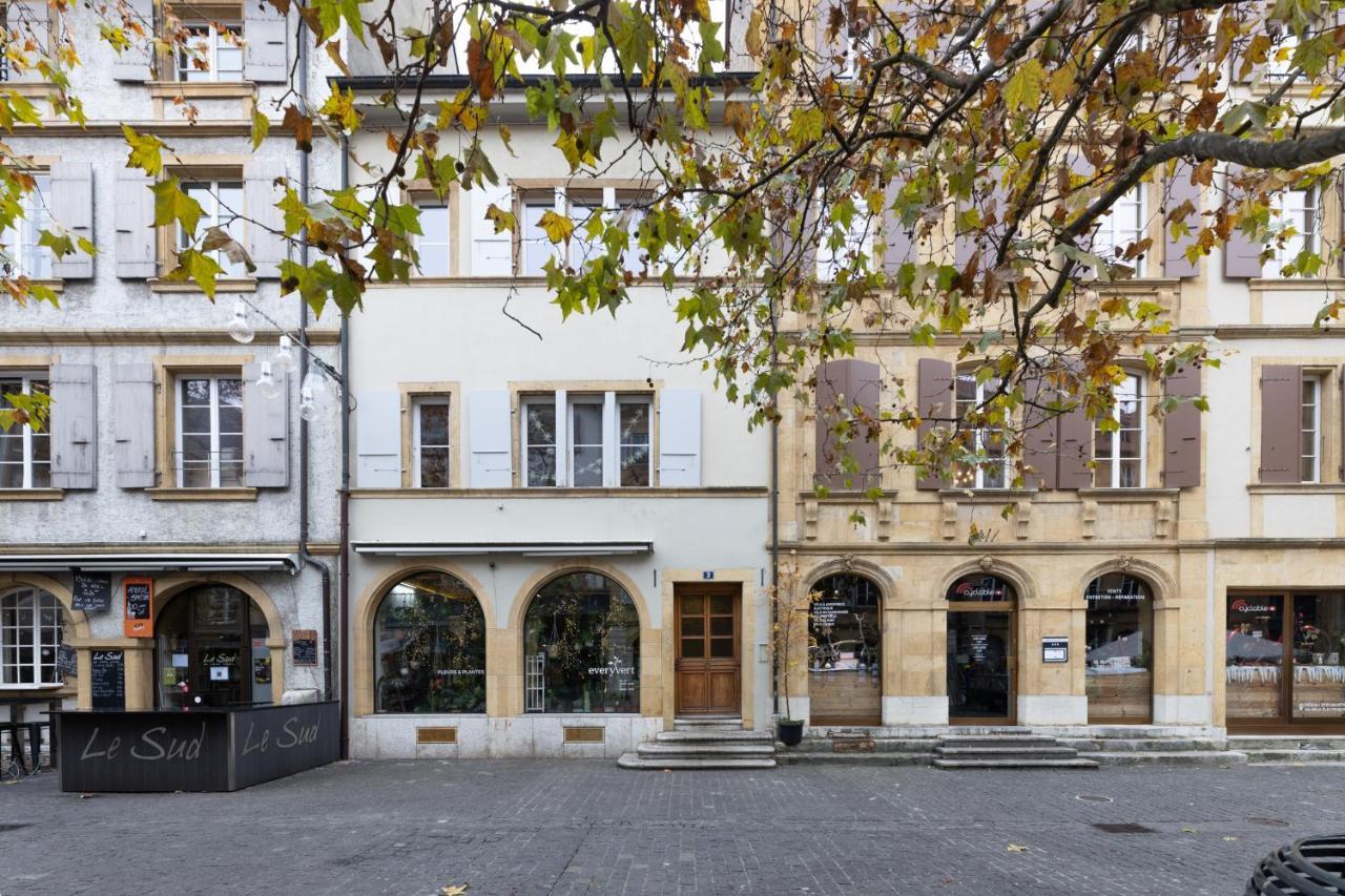V&V Centre Neuchâtel Buitenkant foto